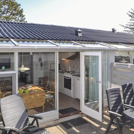 Beautiful Apartment In Vejers Strand With Wifi Extérieur photo