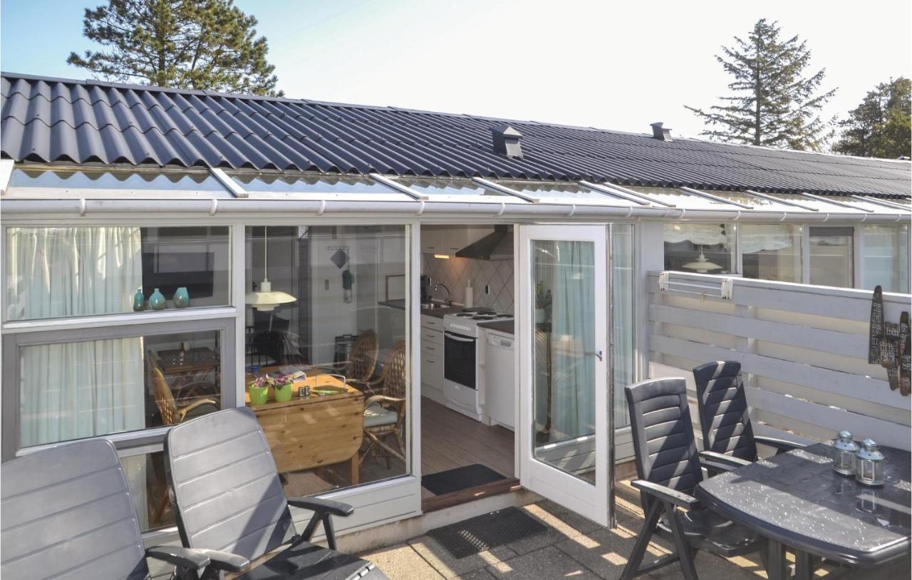 Beautiful Apartment In Vejers Strand With Wifi Extérieur photo