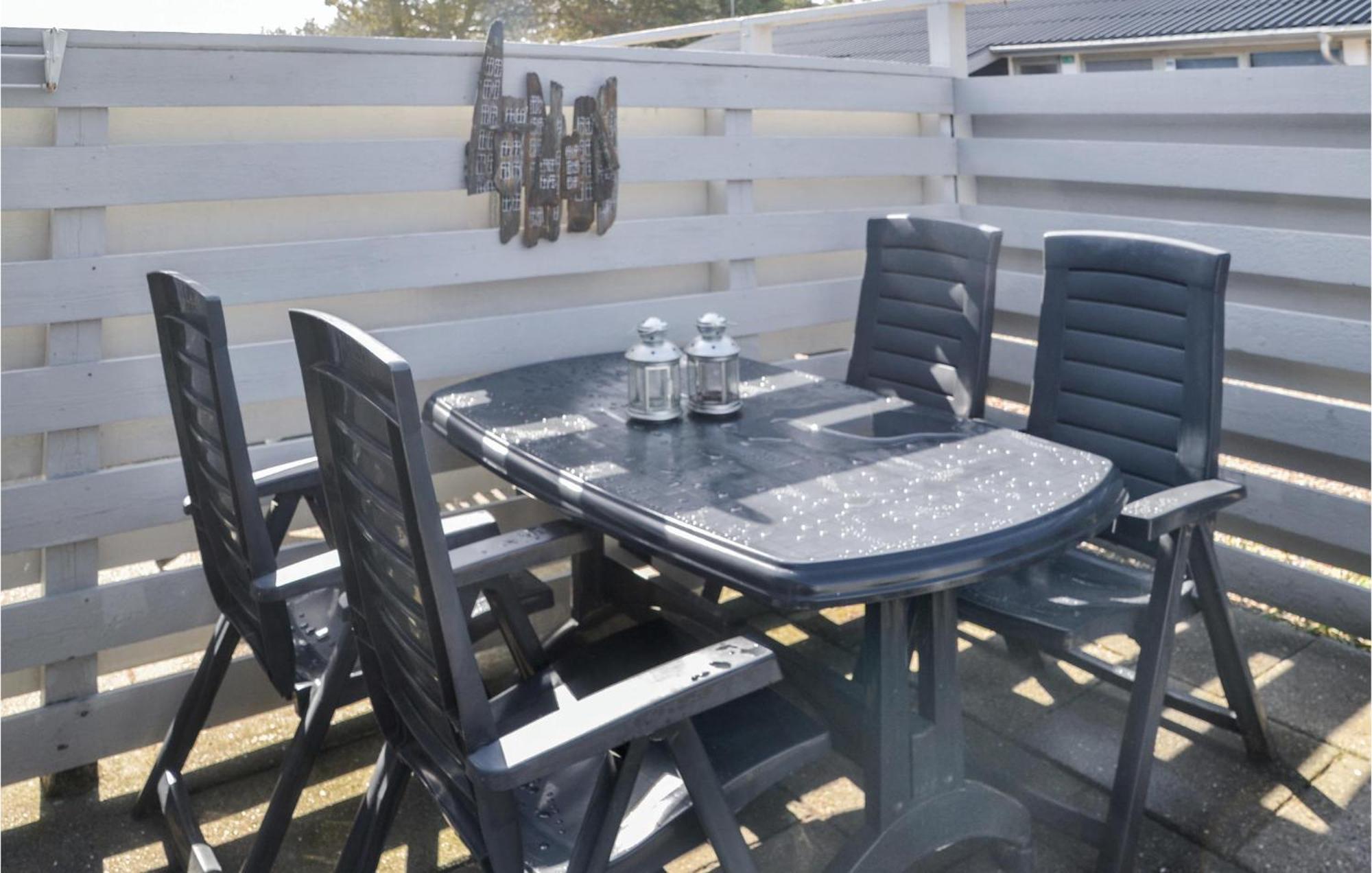 Beautiful Apartment In Vejers Strand With Wifi Extérieur photo